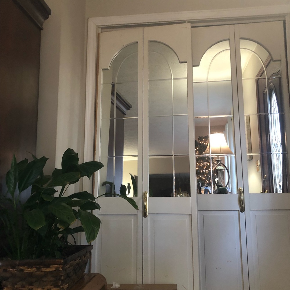 White Arched Room Divider with Glass Panels